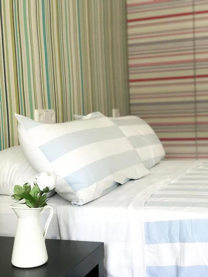 Carihuela Beach Suite Apartment Torremolinos Spanje