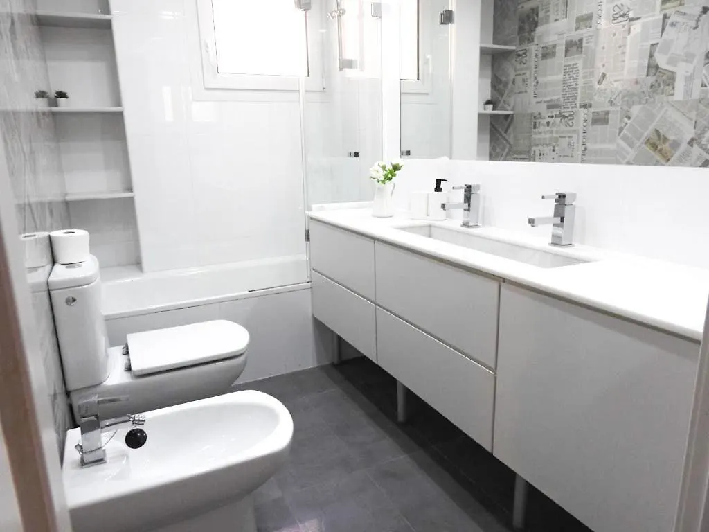 Carihuela Beach Suite Apartment Torremolinos Spanje