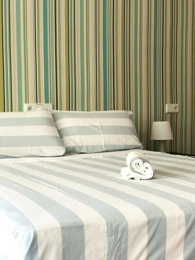 Carihuela Beach Suite Apartment Torremolinos 0*,  Spanje